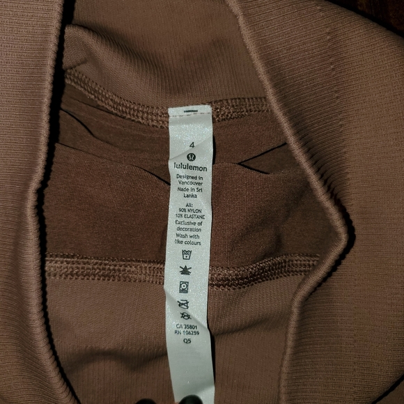 NWT Lululemon Yoga Pants - Picture 7 of 11
